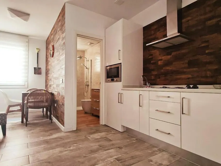 Jos'S House. Thai Loft 50Mt To La Carihuela Beach Torremolinos Apartment
