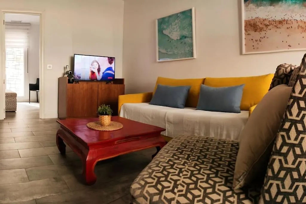 Διαμέρισμα Jos'S House. Thai Loft 50Mt To La Carihuela Beach Τορρεμολίνος Ισπανία